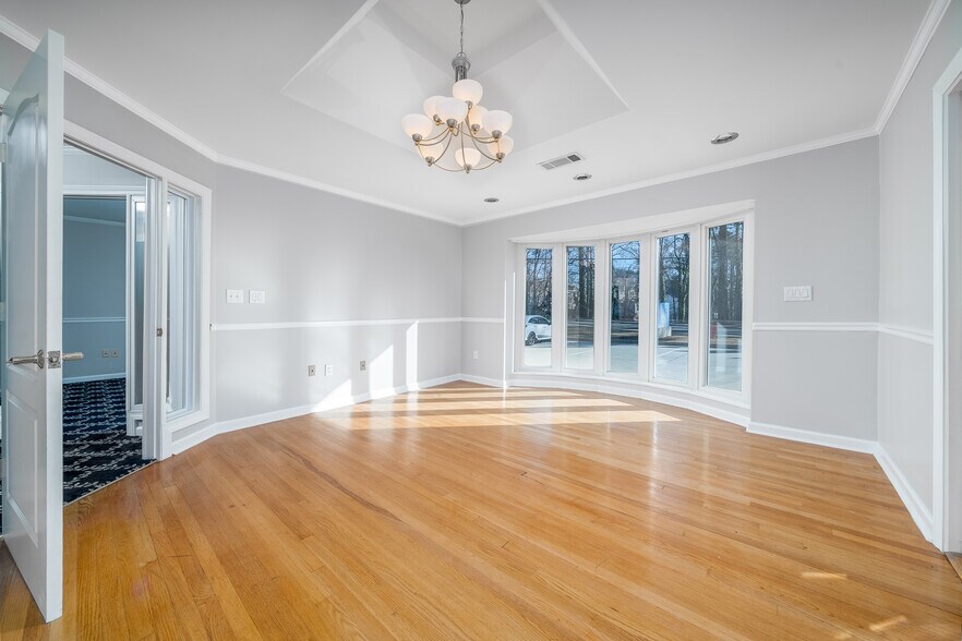 More Photos Of 3136 Clairmont Rd NE, Brookhaven Medical For Sale