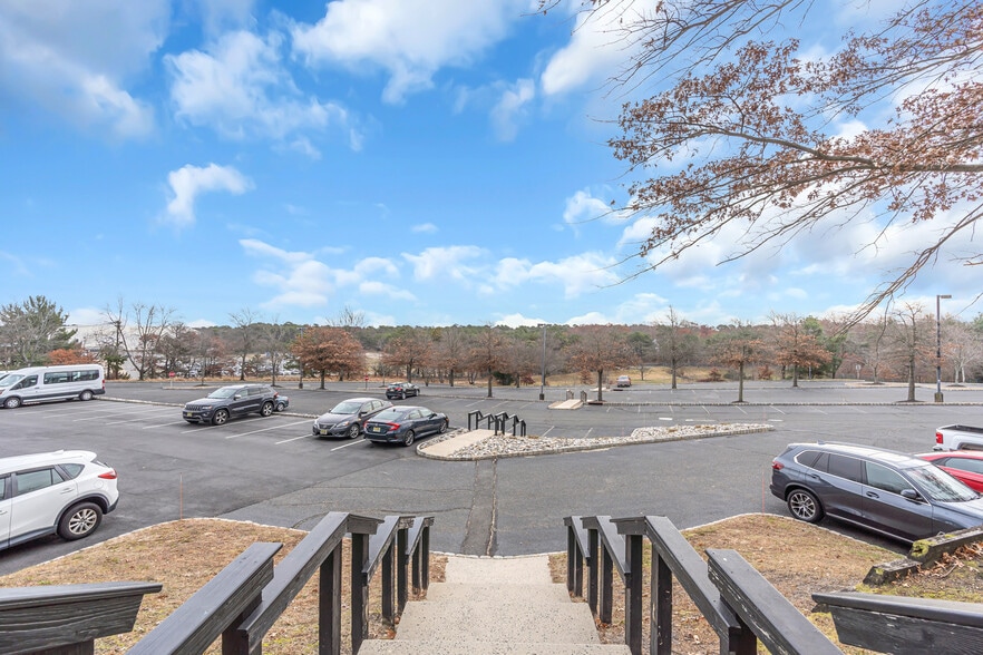 More Photos Of 1433 Hooper Ave, Toms River Office For Lease