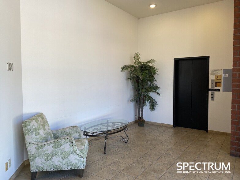 More Photos Of 14511 Franklin Ave, Tustin Office For Lease