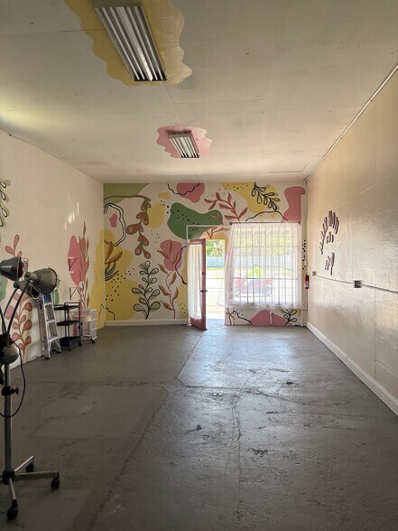 More Photos Of 2722 N Florida Ave, Tampa Storefront Retail Office For Lease