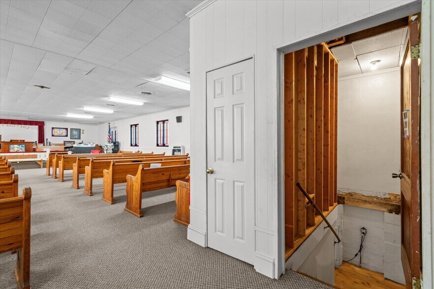 More Photos Of 123 Bethel Church Rd NE, Dalton Religious Facility For Sale