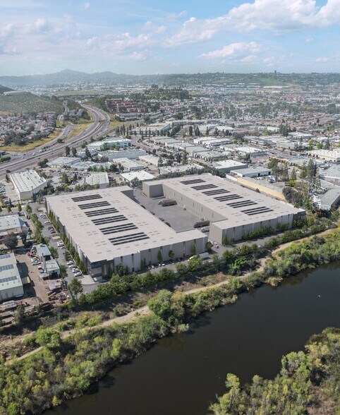 More Photos Of 10990 Woodside Avenue, Santee Warehouse For Lease