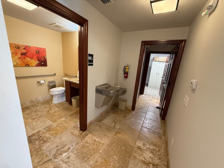 More Photos Of 816 US Highway 1, Sebastian Medical For Sale