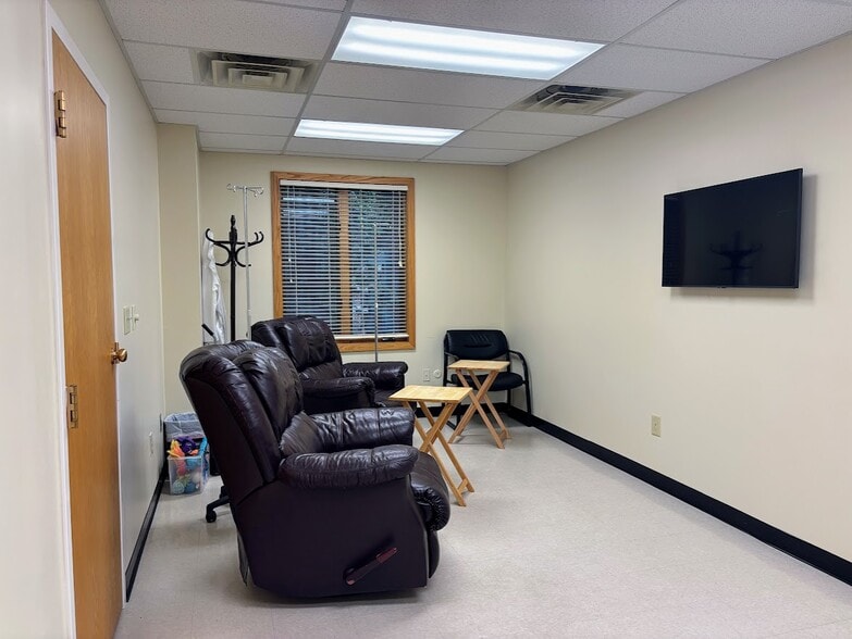 More Photos Of 660 Cooper Rd, Westerville Medical For Sale