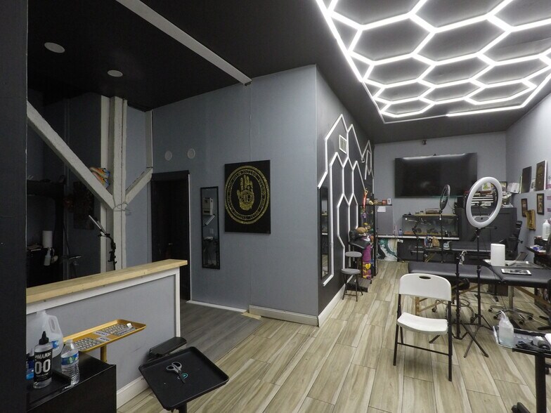 More Photos Of 251 Trinity Ave SW, Atlanta General Retail For Sale