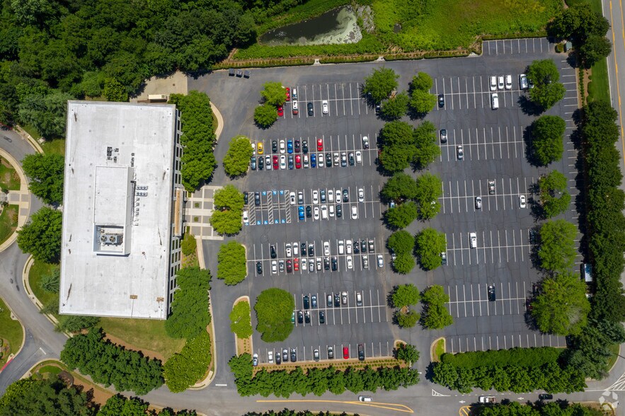 More Photos Of 1720 Windward Concourse, Alpharetta Office For Lease