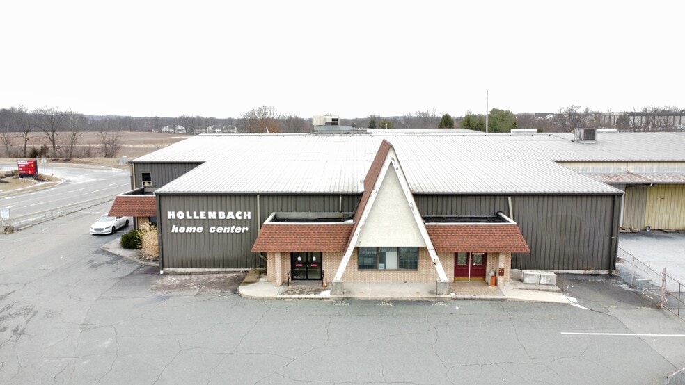 More Photos Of 174 Holly Road, Gilbertsville Warehouse For Lease