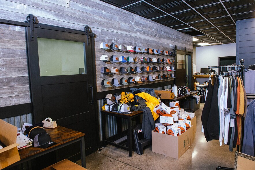 More Photos Of 115 E Washington, Winterset Office For Sale