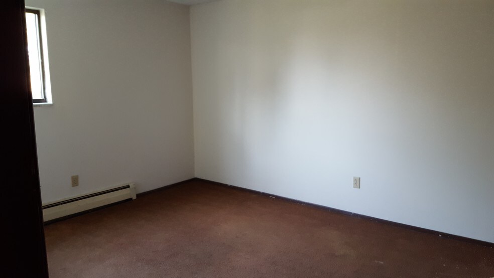 More Photos Of 624 Cleveland Rd E, Huron Apartments For Sale