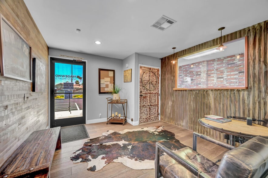 More Photos Of 6350 W Cheyenne Ave, Las Vegas Office For Sale