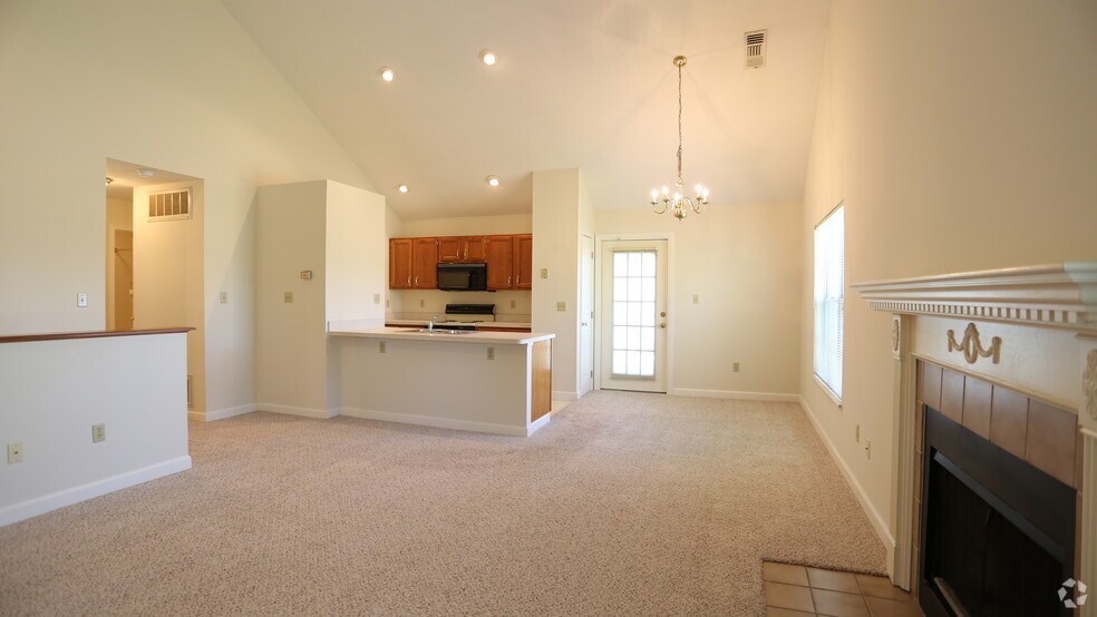 More Photos Of 210 Retreat Ln, Westerville Apartments For Sale