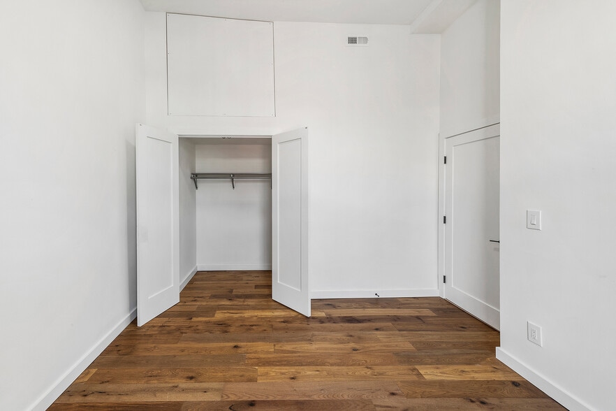 More Photos Of 1935 Spruce St, Philadelphia Apartments For Sale