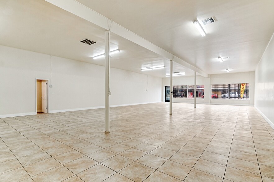 More Photos Of 3626 E Cesar Chavez Blvd, Fresno General Retail For Sale