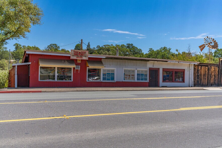 Primary Photo Of 309-317 St. Charles St, San Andreas Flex For Sale
