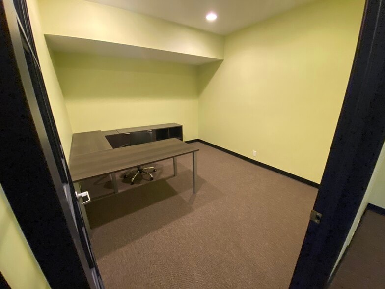 More Photos Of 12574 Promise Creek Ln, Fishers Light Distribution For Sale