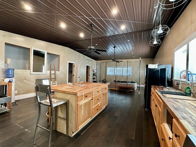 More Photos Of 1461 Greensboro Hwy, Watkinsville Flex For Sale