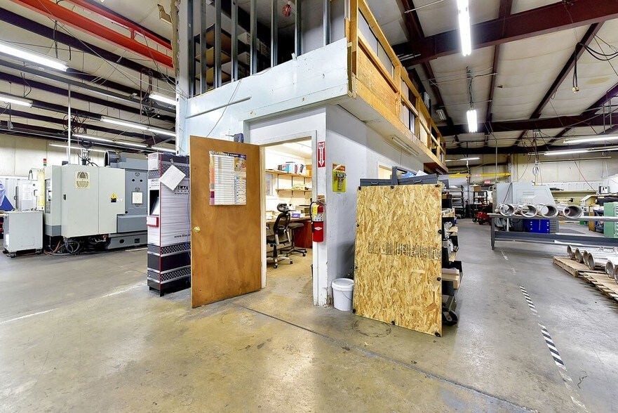 More Photos Of 938 Suffield St, Agawam Industrial For Sale