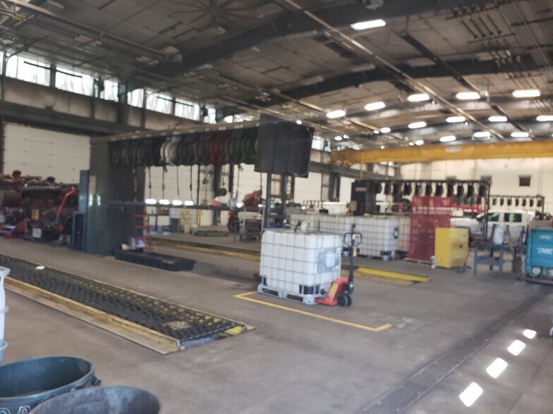 More Photos Of 420 Halliburton Dr, Williston Industrial For Lease