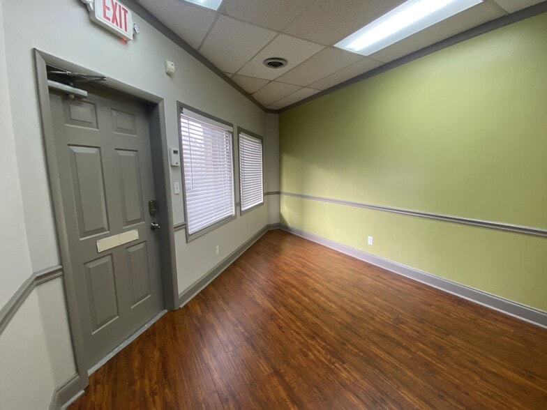 More Photos Of 3040 Holcomb Bridge Rd, Norcross Medical For Lease