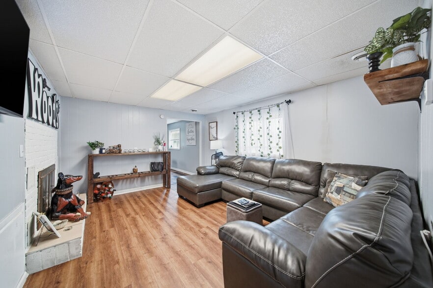 More Photos Of 5550 Carleton Rd, Palmyra Light Manufacturing For Sale
