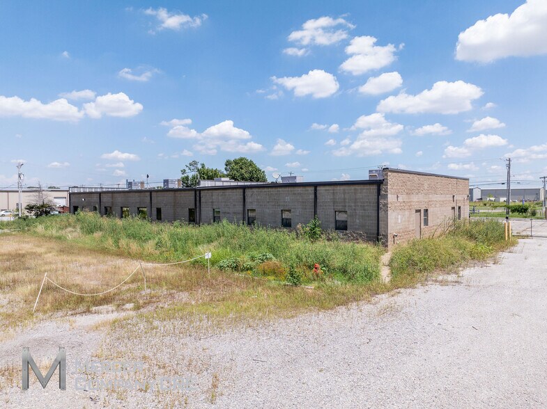 More Photos Of 621 N Morgan Rd, Oklahoma City Industrial For Lease