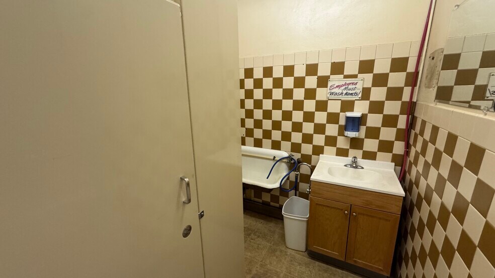 More Photos Of 32-38 N 3rd St, Coplay Storefront Retail Residential For Lease