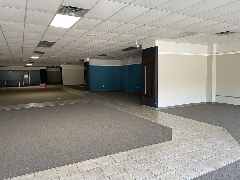 More Photos Of 160 Hampton St, McDonough Freestanding For Sale