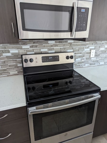 More Photos Of 12505 111 Av NW, Edmonton Apartments For Sale