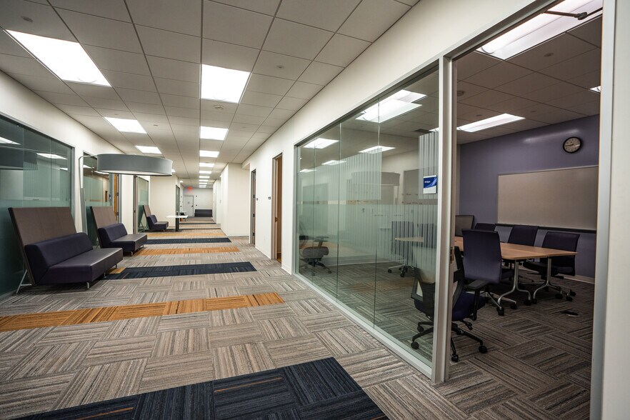 More Photos Of 102 Jay St, La Crosse Office For Lease