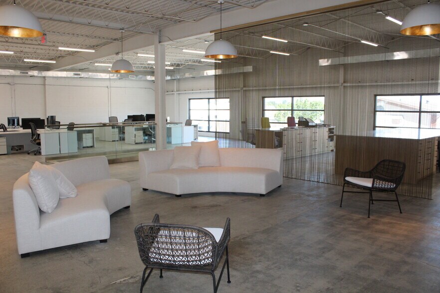 More Photos Of 117 W Main St, Coldwater Office For Lease