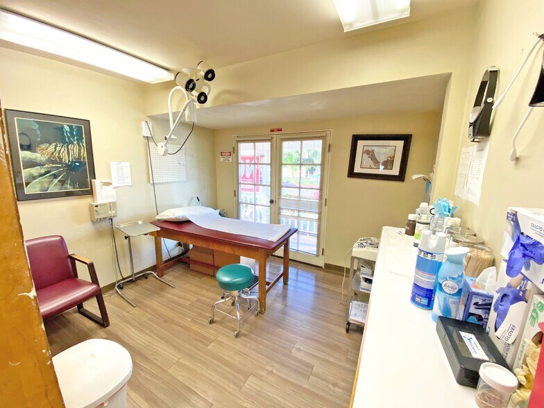 More Photos Of 2954 State St, Santa Barbara Medical For Sale