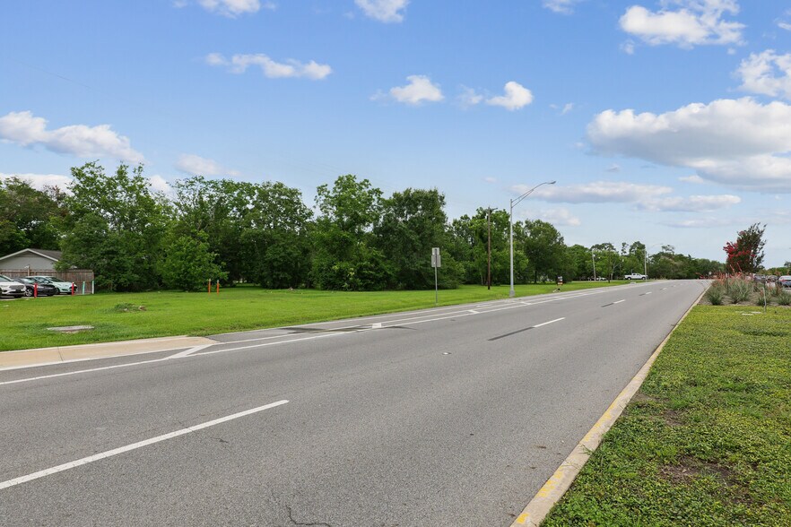 More Photos Of 508 Wakefield Dr, League City Land For Sale