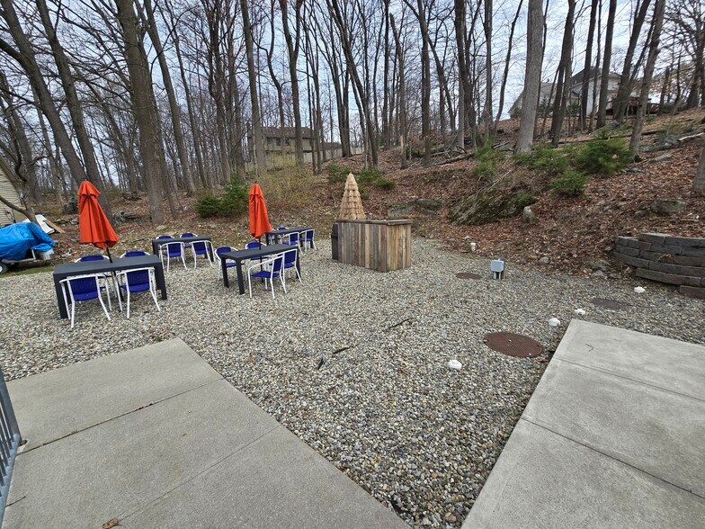More Photos Of 224 Sparta Ave, Sparta Restaurant For Sale