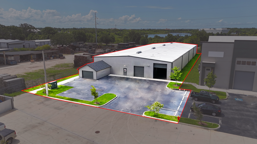 More Photos Of 5634 W Linebaugh Ave, Tampa Distribution For Sale