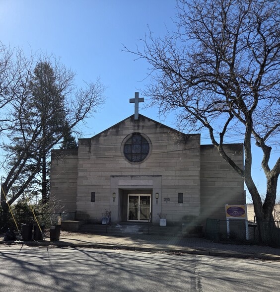 Primary Photo Of 2540 Woodstock Ave, Pittsburgh Religious Facility For Sale