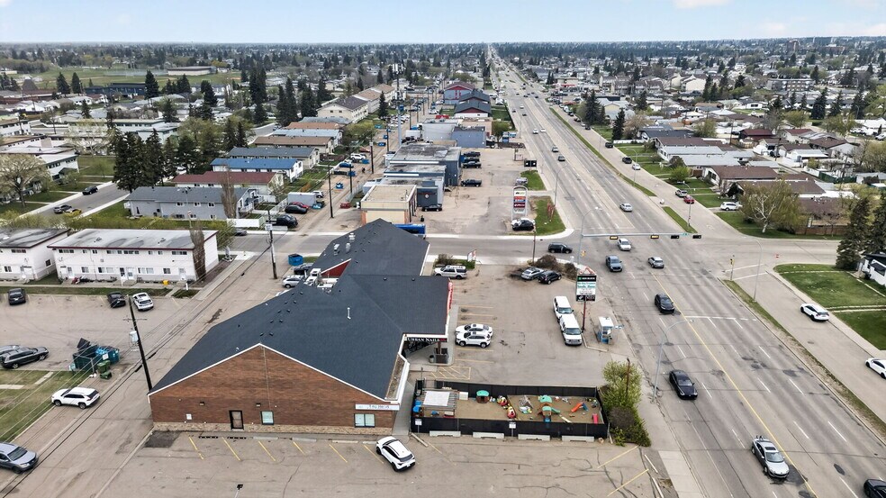 More Photos Of 12820 82nd St NW, Edmonton Unknown For Lease