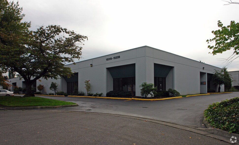 More Photos Of 15319-15339 NE 92nd St, Redmond Warehouse For Lease