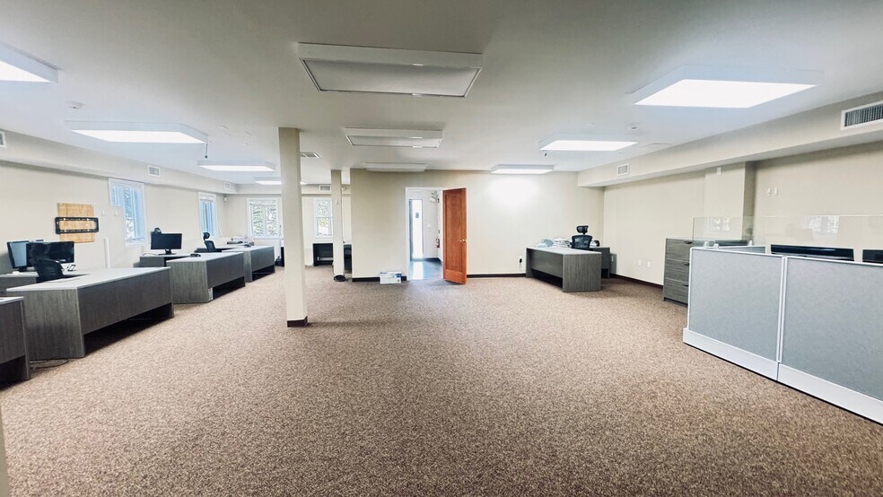 More Photos Of 1460 Route 17M, Chester Medical For Lease