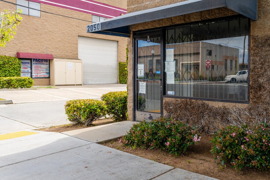 More Photos Of 2050 Wilson Ave, National City Manufacturing For Lease