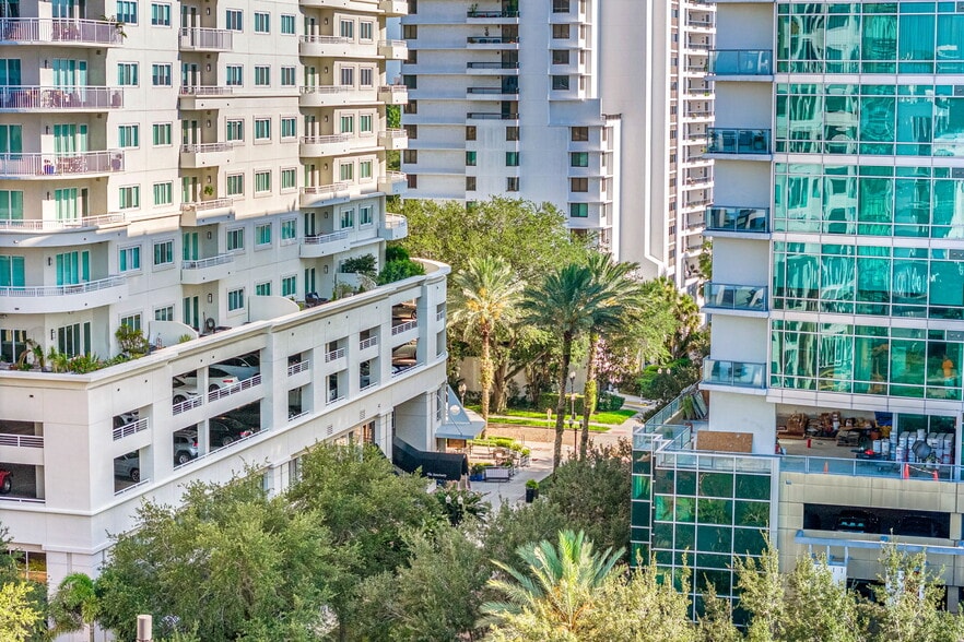 More Photos Of 101 S Eola Dr, Orlando Apartments For Sale