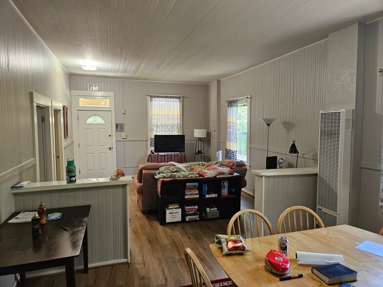 More Photos Of 811 Davis St, Santa Rosa Apartments For Sale