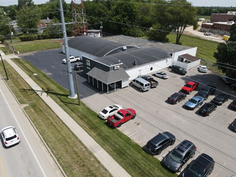 More Photos Of 1901 Indianapolis Ave, Lebanon Bowling Alley For Sale