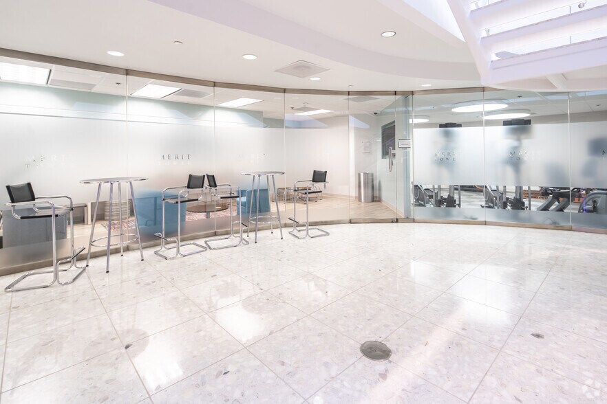 More Photos Of 12222 Merit Dr, Dallas Office For Lease