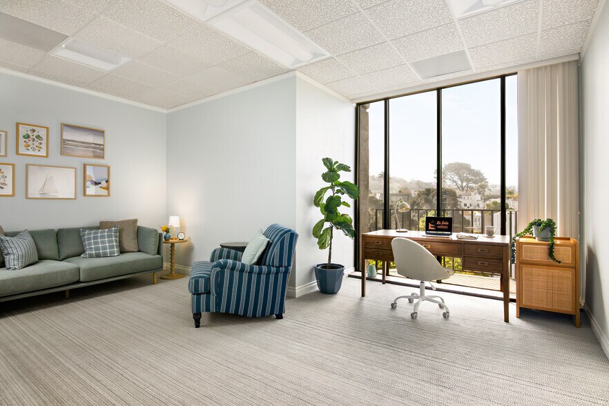 More Photos Of 7855 Ivanhoe Ave, La Jolla Office For Lease