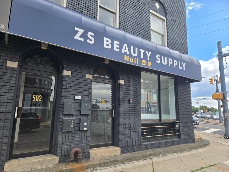More Photos Of 500-502 Broad Ave, Ridgefield Storefront Retail Residential For Lease