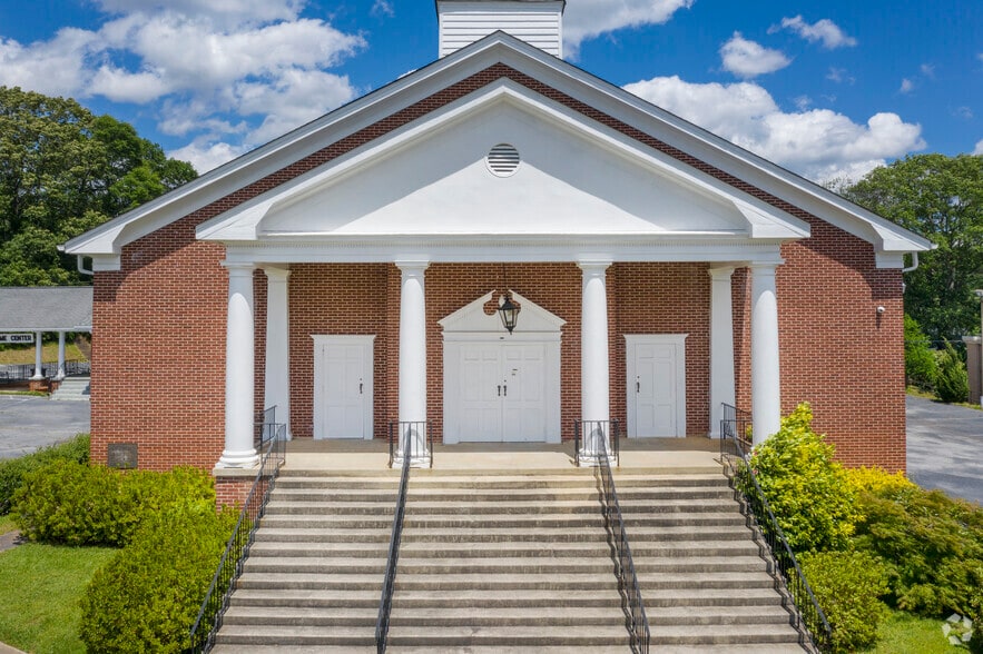 More Photos Of 3405 S Cobb Dr SE, Smyrna Religious Facility For Sale