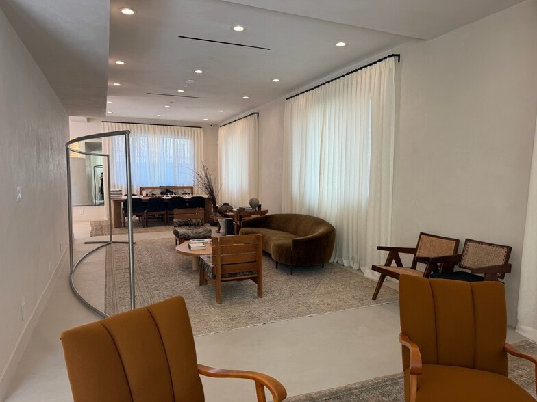 More Photos Of 145 S Rodeo Dr, Beverly Hills Storefront Retail Office For Lease