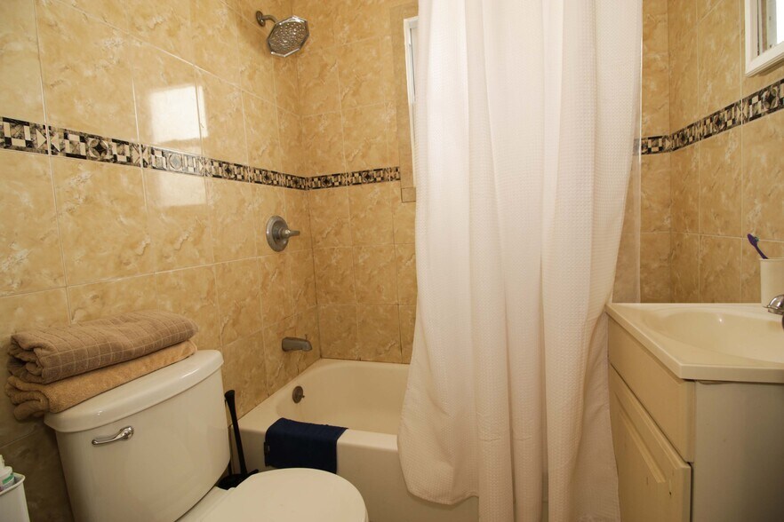 More Photos Of 201 Hackensack Plank Rd, Weehawken Restaurant For Sale