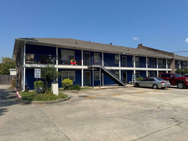 Primary Photo Of 11352 Bard Ave, Baton Rouge Apartments For Sale