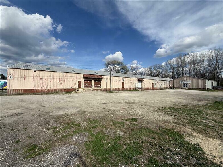 Primary Photo Of 5160 Railroad St, Sylvania Warehouse For Sale